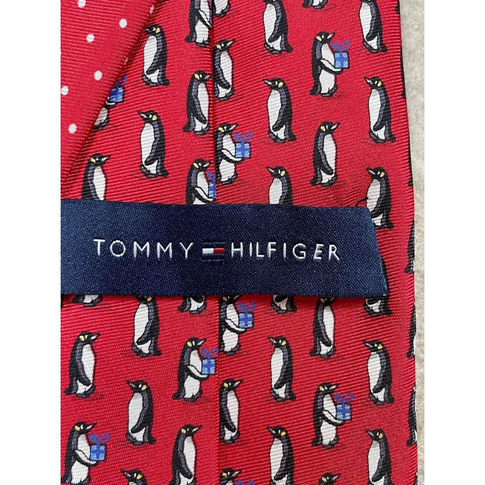 Tommy Hilfiger Penquin Necktie Neck Tie Slik Gift Holiday Red Polka Dot